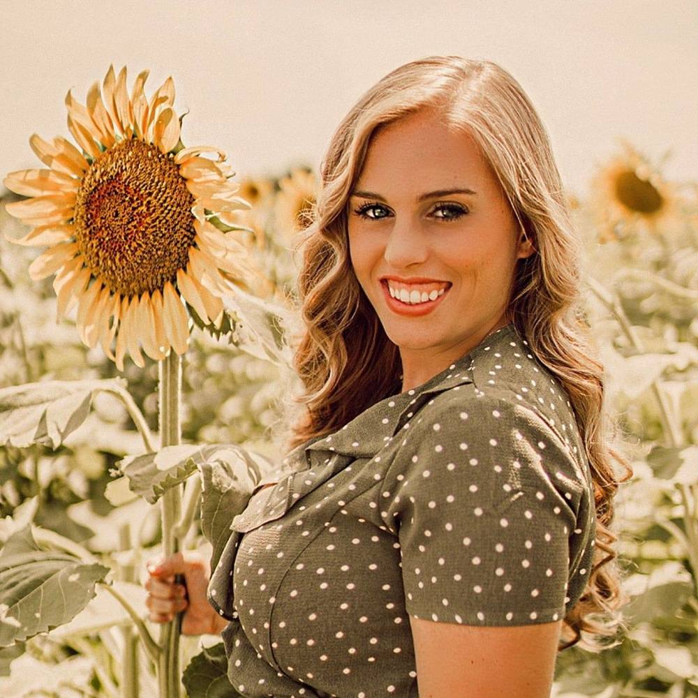 Meet your Posher, Victoria